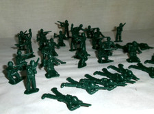 vintage Soldier Army Figures 2" dark green x34 Marx 