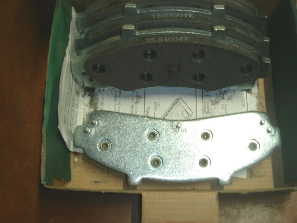 Комплект тормозных колодок NAPA 1995 1996 1997 1998 2000 2001 2002 Ford Ranger - Изображение 2 из 3