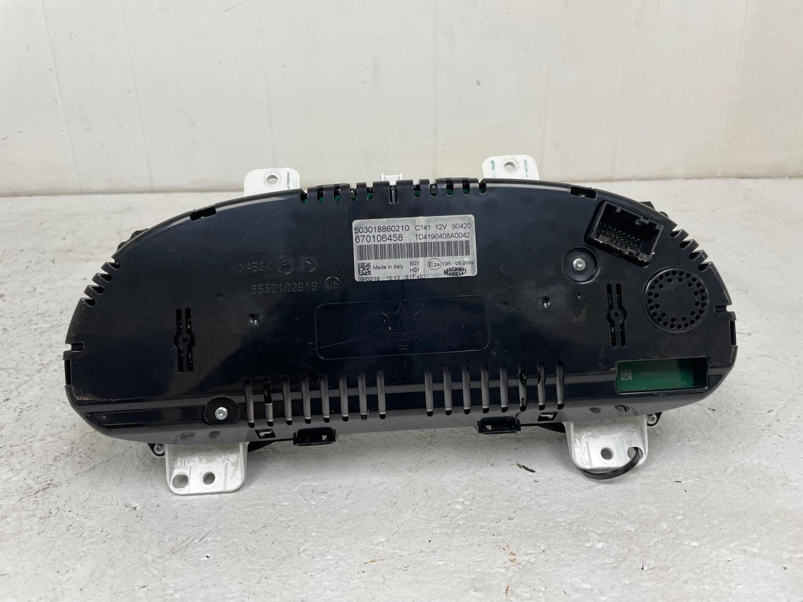 2017-2024 MASERATI LEVANTE 3.0L DASHBOARD SPEEDOMETER INSTRUMENT GAUGE 670106458