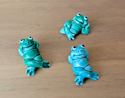 3 Figuren Happy Frogs mit K - Kennung 1986
