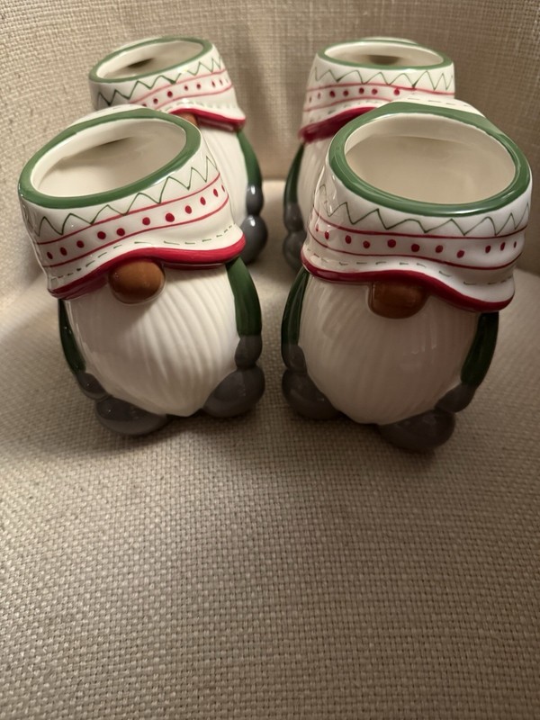 Pottery Barn Gnome Shaped Mugs Set of 4 Christmas NEW.