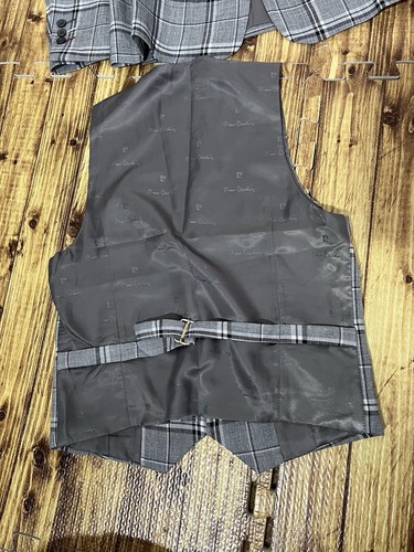 NWT Pierre Cardin 3 Pc Suit BOYS Gray Plaid Sz 8 - Picture 9 of 11