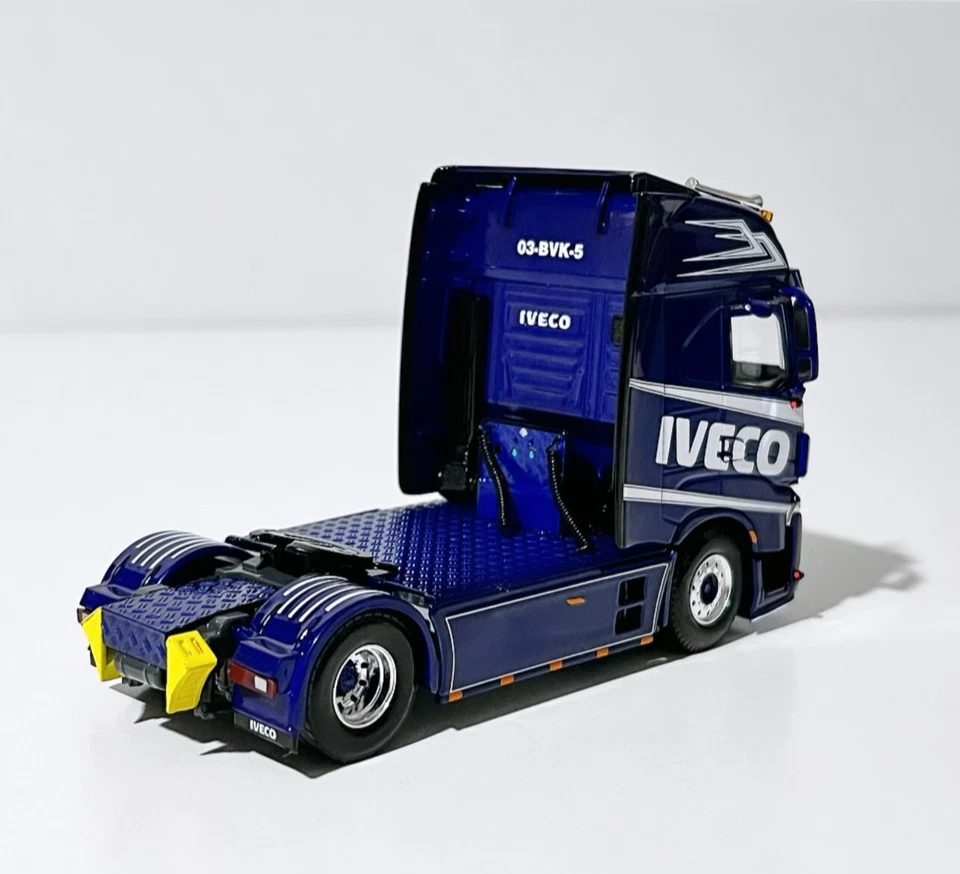 Iveco S-WAY AS high 4x2 , WSI truck models 04-2191 , 1:50 scale — 第 4/4 张图片