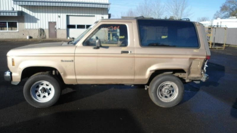 Conjunto de faros izquierdos usados se adapta a: Ford Bronco II 1987 grado A izquierdo Foto 4 de 4