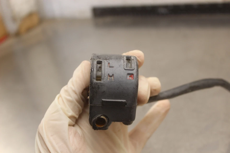 Yamaha IT175 1977 botón interruptor apagado H102 Foto 4 de 4