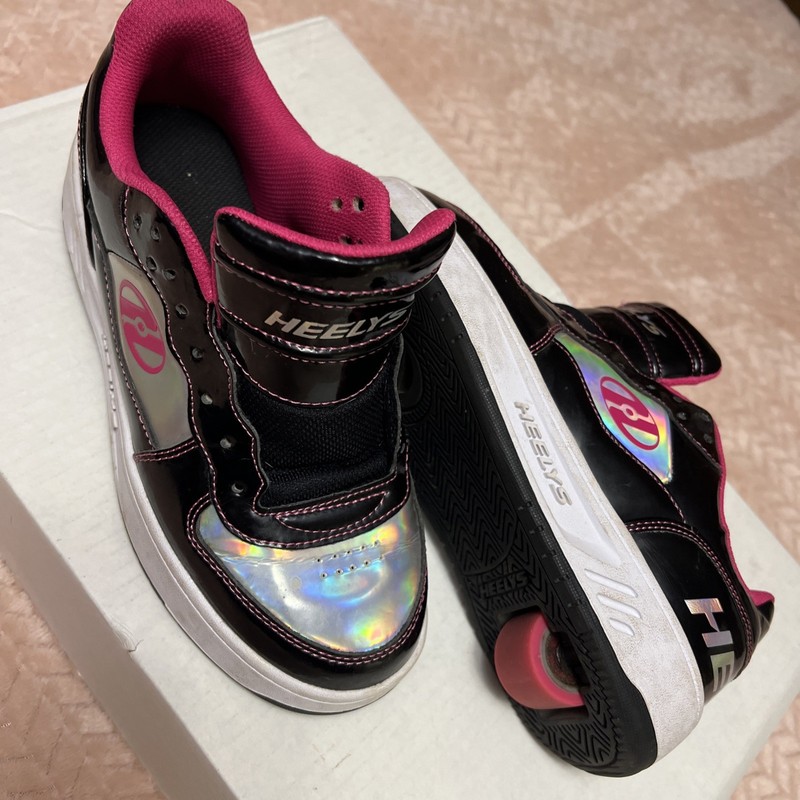 Heelys Reserve Low Skate Sneakers Y Sz 6 Women Sz 7 Black White Pink Silver Fun!
