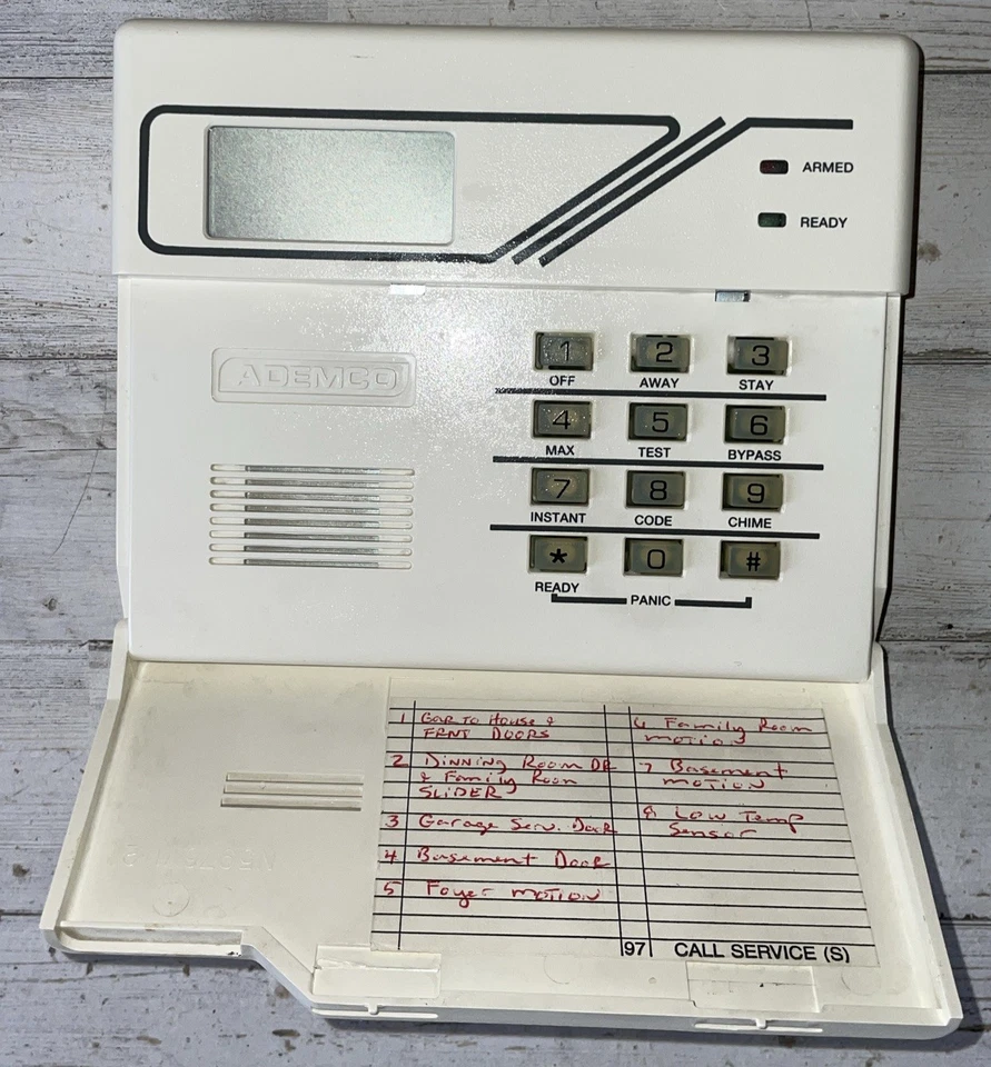 Версия винтового терминала клавиатуры Ademco Honeywell 6128 - Изображение 2 из 4