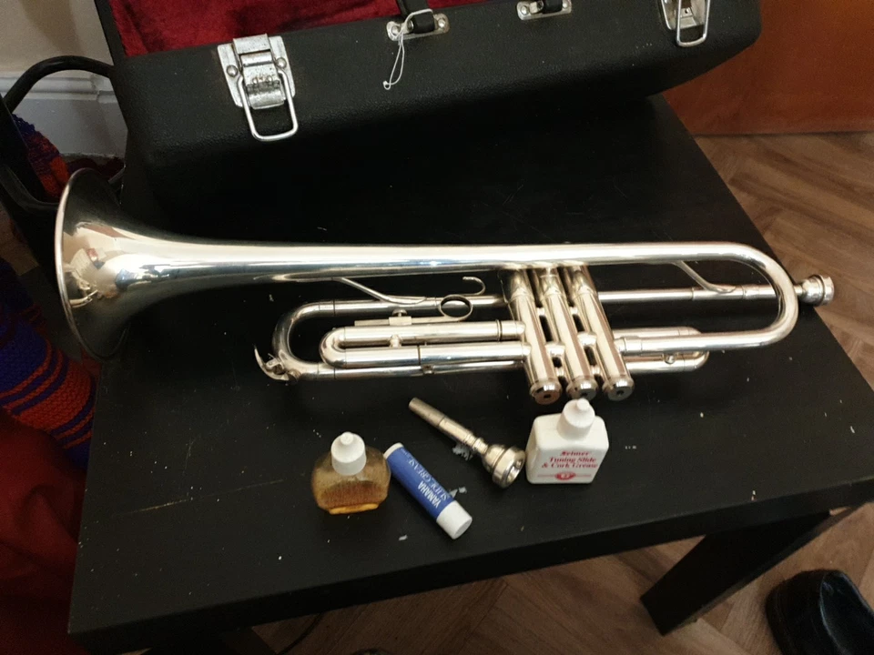 Yamaha YTR-2330 Bb Trumpet in its case. - Image 3 of 4