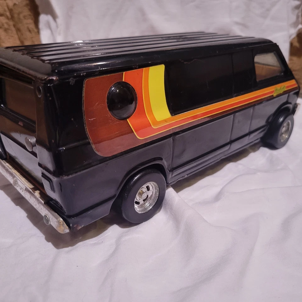 De colección - Raro Coleccionable ERTL DODGE STREET VAN HIPPIE ERA Die cast Surf Van Foto 4 de 4