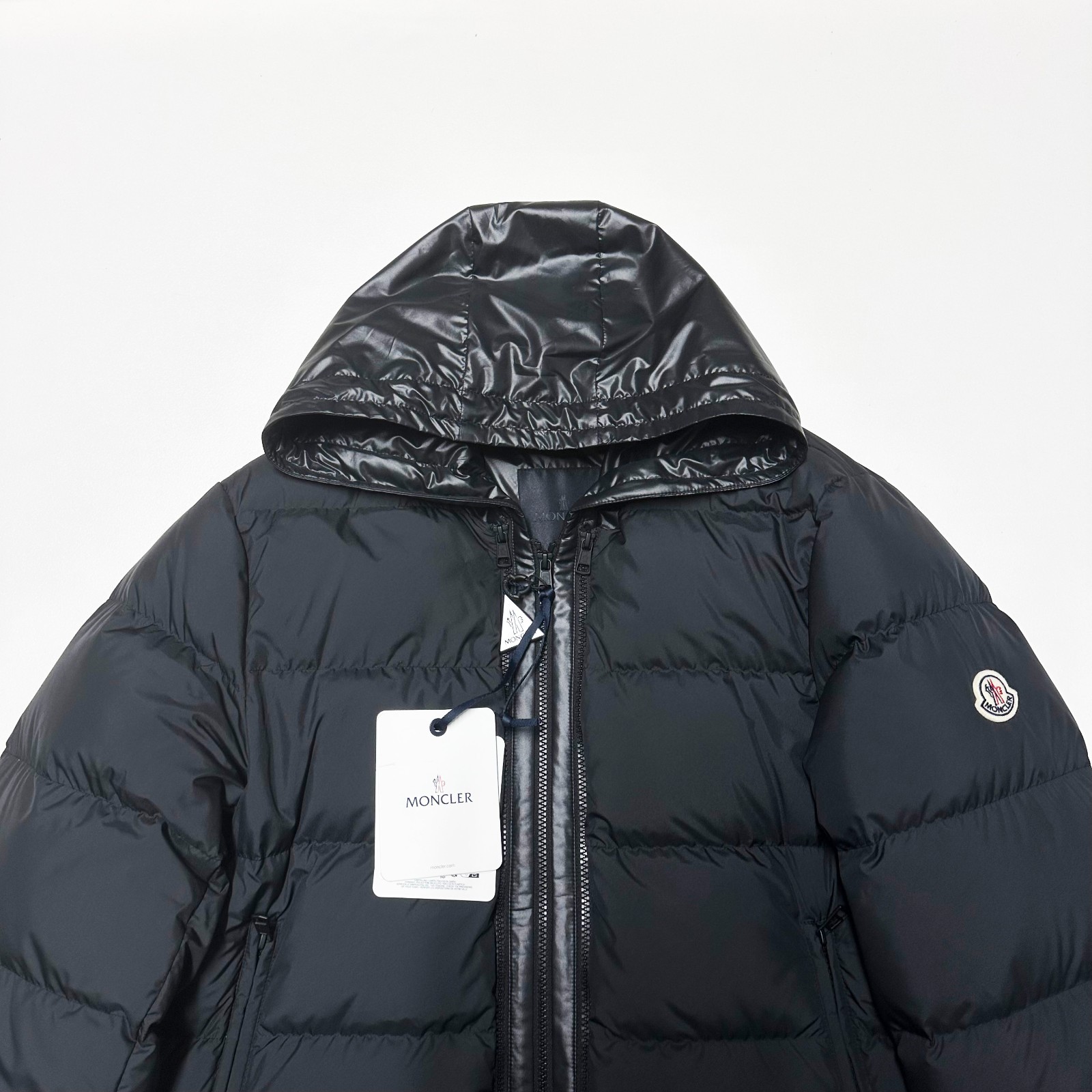 100percent AUTHENTIC MONCLER GAROA SIZE 2 M MEDIUM BLACK DOWN MENS PUFFER JACKET image 3