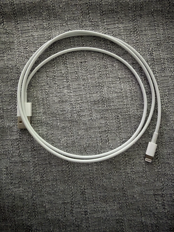 Apple iPad (4th generation) · 32GB · Cellular, foto 3 di 3