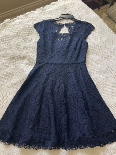 BB Dakota Shirt Dress Womens Size 6 Navy blue Lace Fit & Flare Skater Open Back