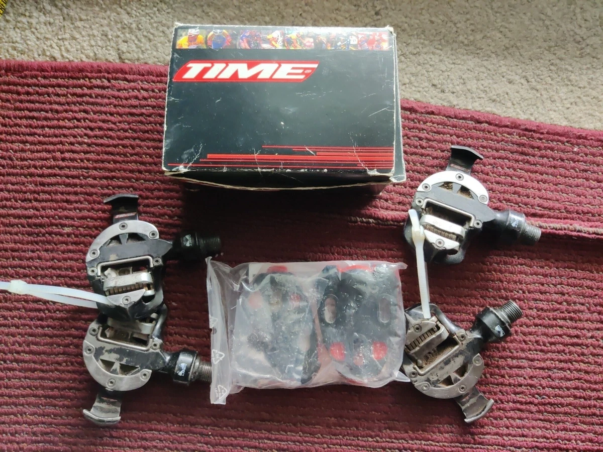 2 TIME IMPACT Road Pedals With One New pair of Cleats