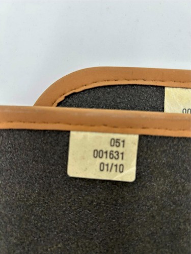 2) PORSCHE FLOOR MATS GOLD USED - Picture 7 of 8