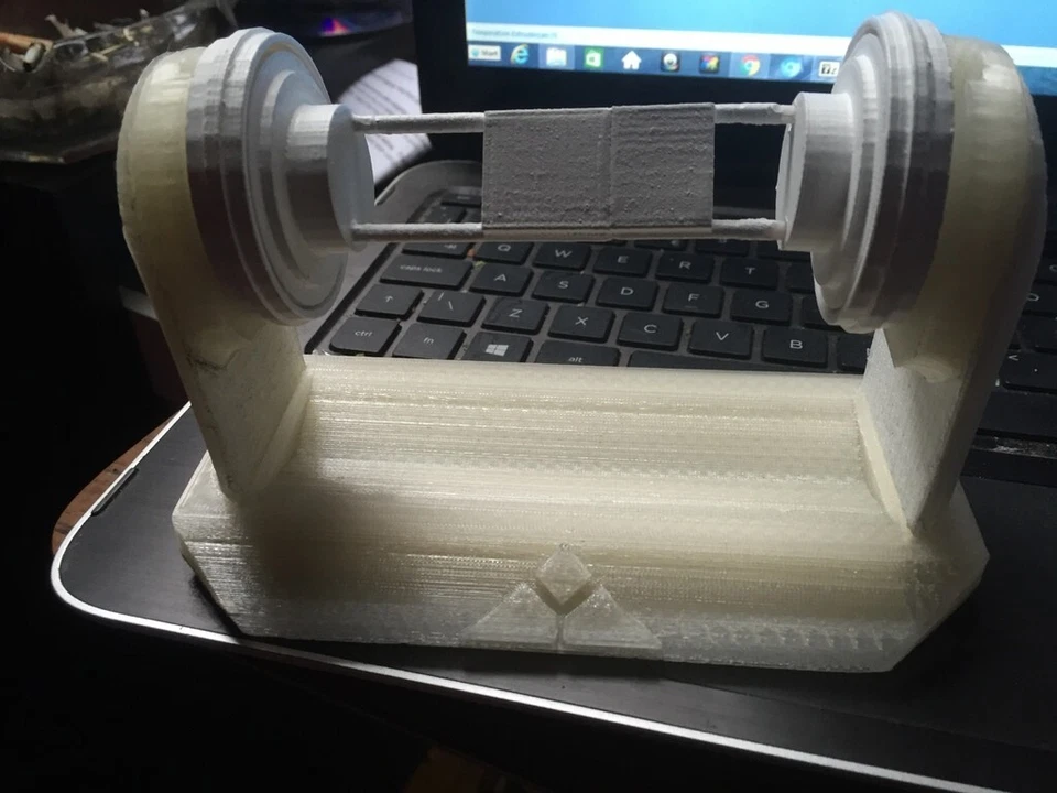 Terminator CPU + Stand T-800 3D Printed Movie Prop Replica Model Kit - Image 2 of 2