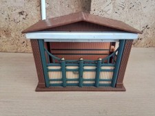 KEENWAY. MAQUETTE BOX A CHEVAUX 