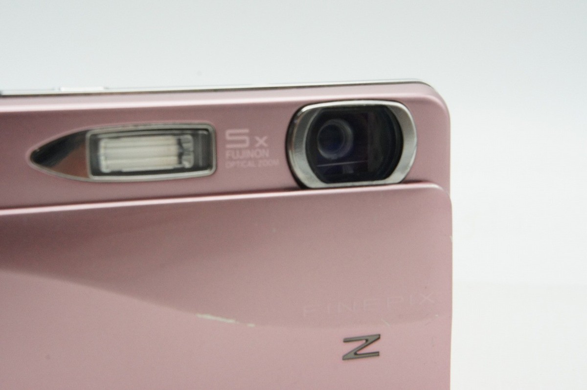 FUJIFILM FinePix Z800EXR 12.0MP Compact Digital Camera Pink
