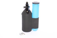 PaintNoMore 0,8l Neopren Flaschencover inkl. DYE Alpha Pod BLAU Paintball