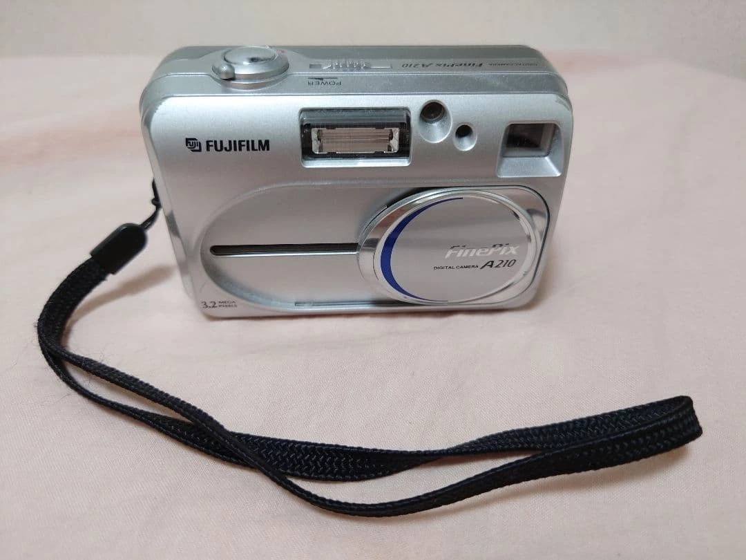 Fujifilm FinePix A210 Digital Cameras for Sale - Shop New & Used