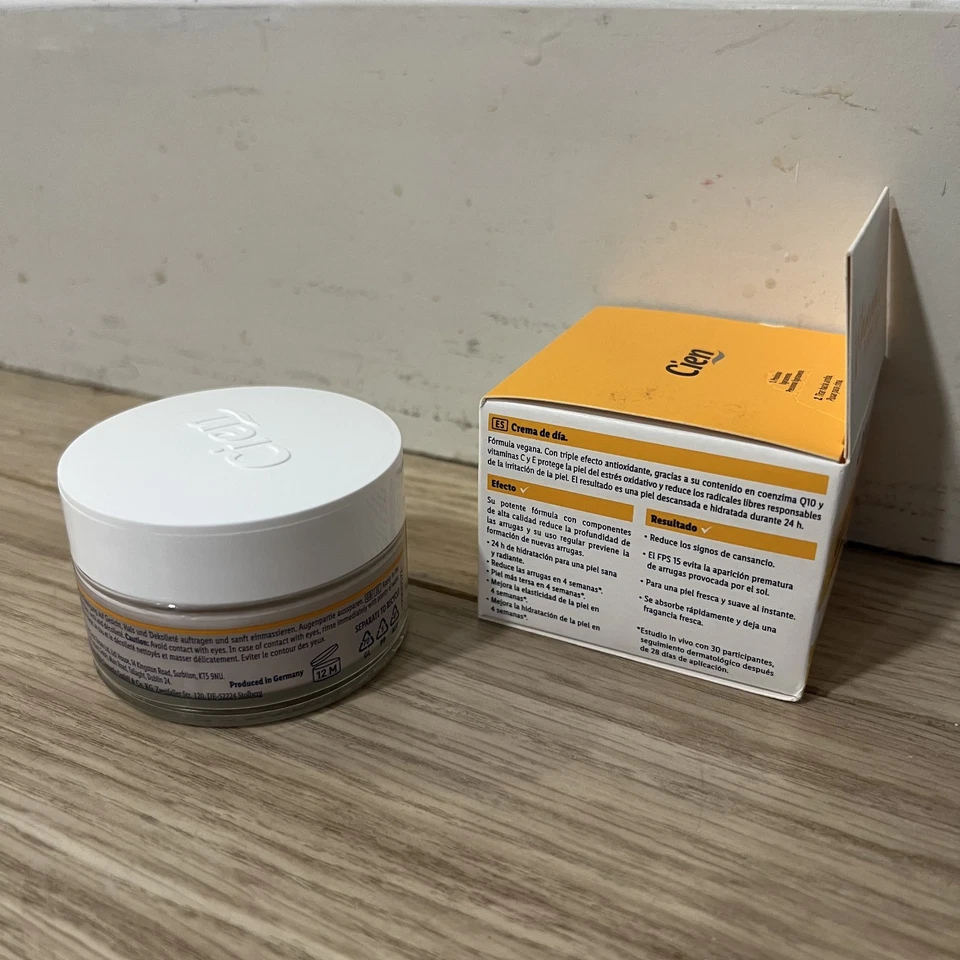 Crema de día reafirmante antiarrugas energizante energética Cien Q10 vitamina C + E 50 ml Foto 2 de 2