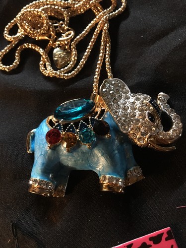 betsey Johnson blue elephant necklace
