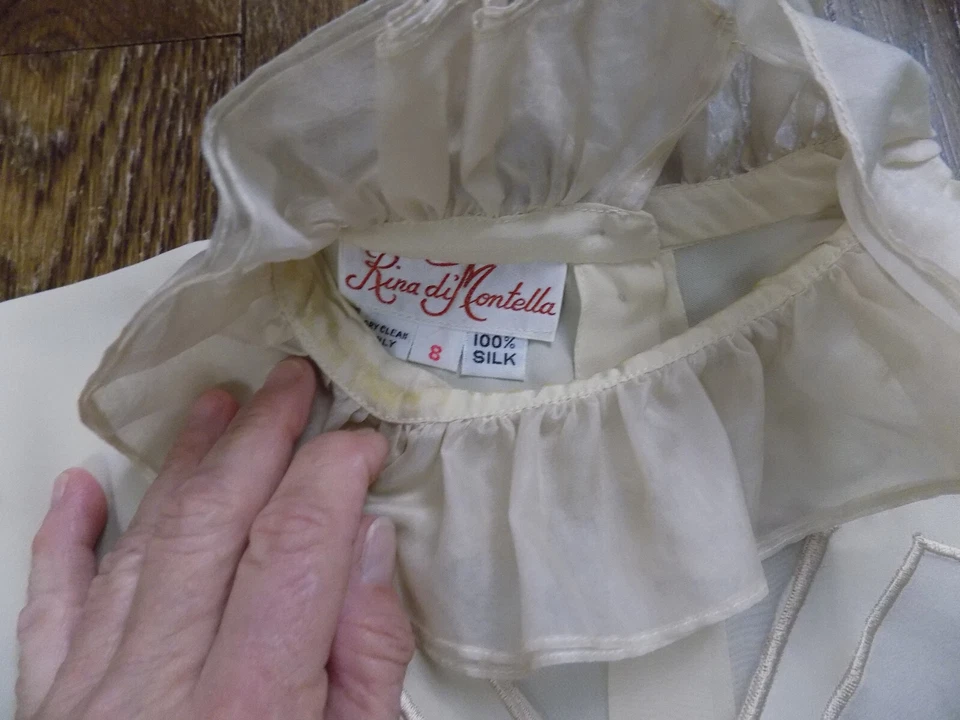 Blusa De Colección Rina Di Montella 100% Seda Marfil Talla 8 Volantes Talla 6 Falda Plisada Completa Foto 3 de 4