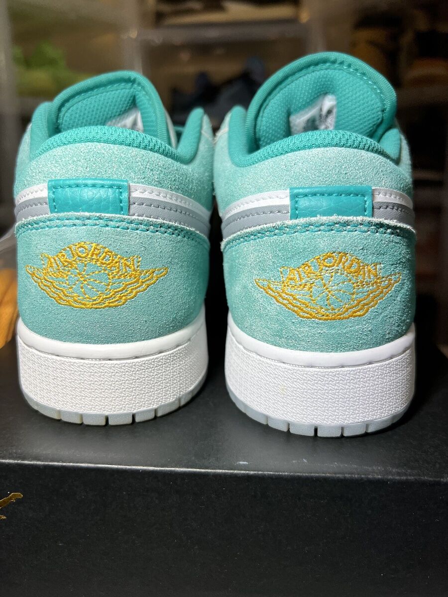 Size 6.5Y- Nike Air Jordan 1 Low SE Emerald Green DO8244-301