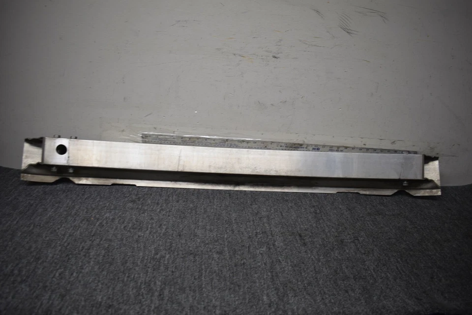 Barra de refuerzo trasera Mercedes Benz S 65 AMG 2007-2013 fabricante original de fábrica Foto 4 de 4