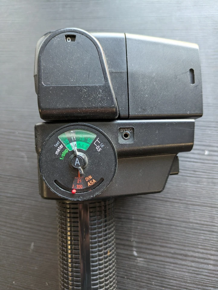 Sunpak Auto 544 Thyristor Handle Mount Flash Untested No Battery Pack - Image 3 of 4