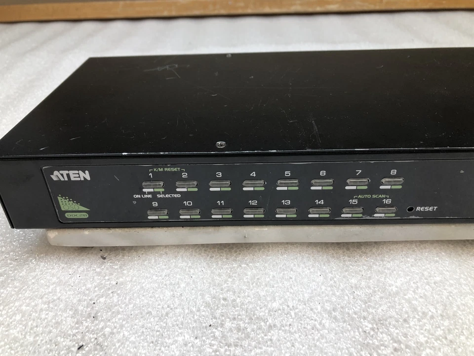 ATEN Master Viewmax CS1316 PS/2-USB KVM 16 Port Switch RESET / TESTED - Image 2 of 4