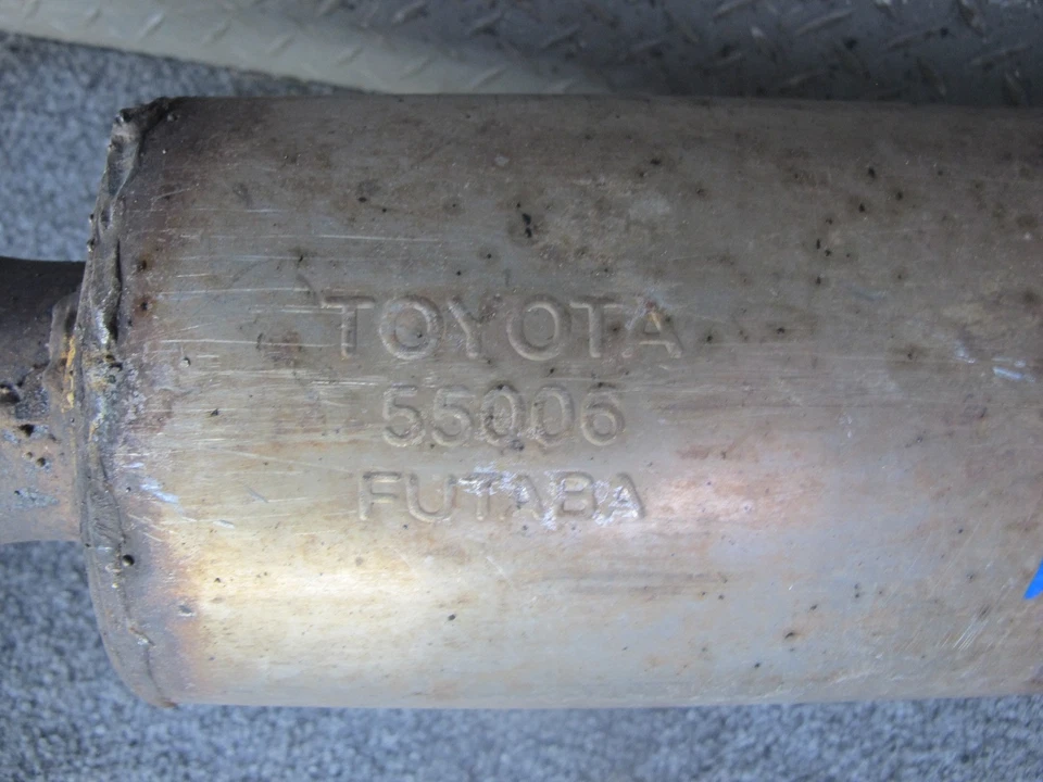 92-96 LEXUS UZZ30L SC400 EXHAUST FRONT Y PIPE OEM - Image 3 of 4