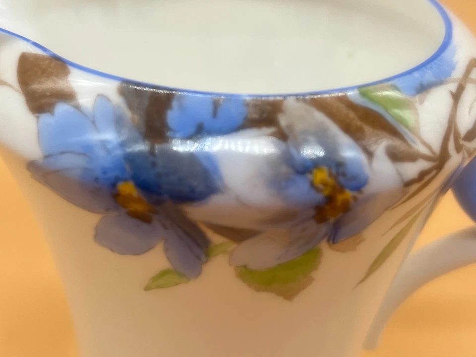 Shelley China Blue Syringa Regent shape creamer / milk jug. 12025. Rd.756533. - image 3 of 4