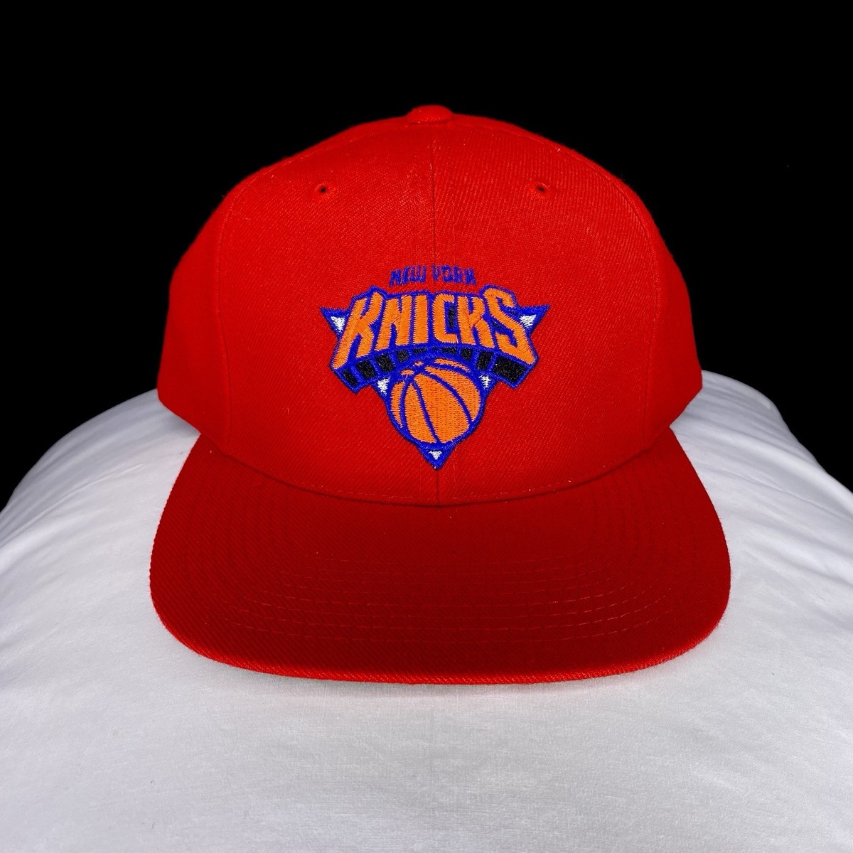 Vintage New York Knicks, Red SnapBack Hat, Green UnderBrim, Very