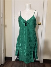 Victoria's Secret VS Vintage Gold Tag Green Embossed Slip Sheer Tassel Bow Sz M