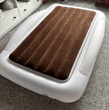 Nadmuchiwane łóżko podróżne dla malucha The Shrunks, doskonały stan, unisex