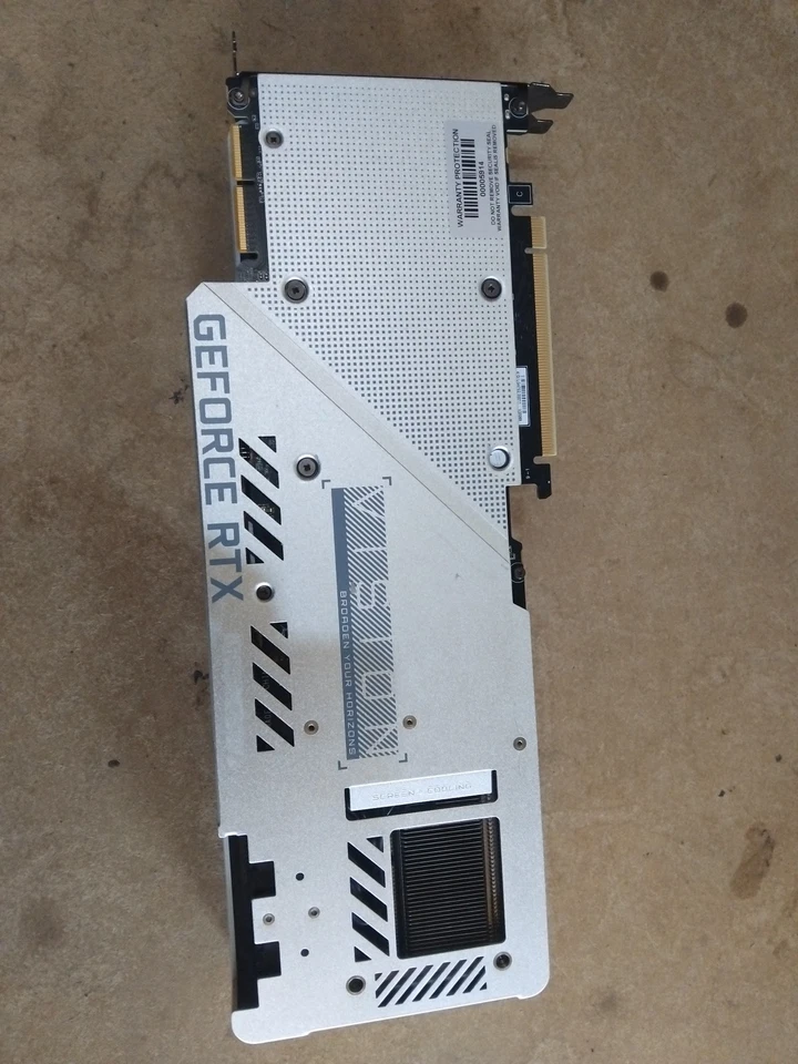 GIGABYTE NVIDIA GeForce RTX 3090 VISION OC White, 24GB GDDR6X, GRAPHIC CARD, S82 - Image 3 of 4