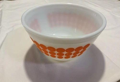 Pyrex Vintage Bowl #401 Orange Polka Dot Glass, 1.5pt