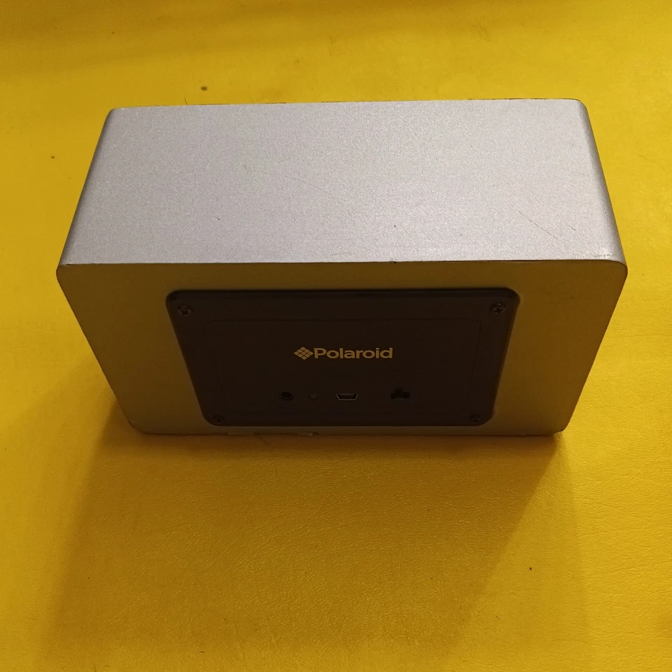 Alto-falante Bluetooth sem fio Polaroid PBT3005 - Imagem 3 de 4