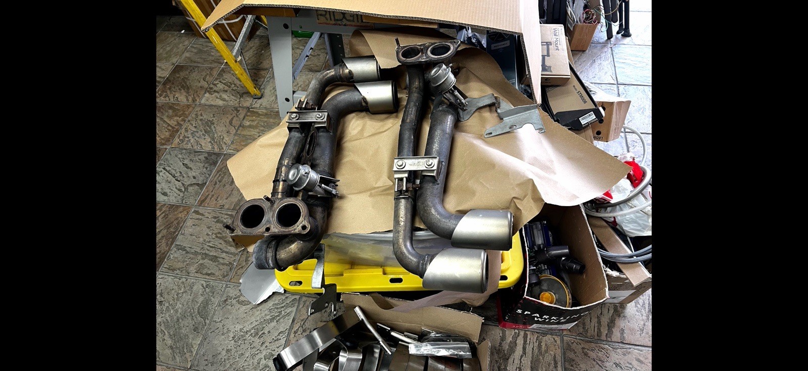 Ferrari 430 Coupe-Spider - LH + RH Exhaust Outlet Pipe/Tips / Brackets OEM