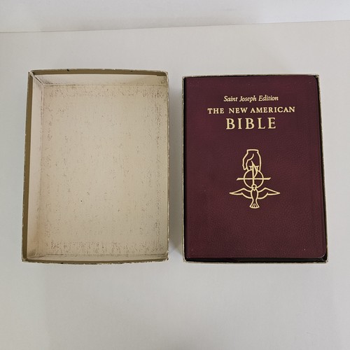 New American Bible Saint Joseph Edition Catholic Large Type Illustrated with Box - Picture 17 of 19