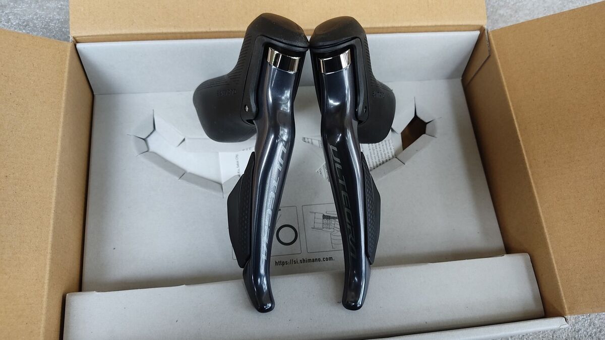 Shimano Ultegra Di2 STI ST-R8150 2x12-speed Shift/Brake Shimano Ultegra Di2 STI ST-R8150 2x12-speed Shift/Brake