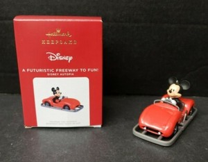 2021 Hallmark QXD6422 "A Futuristic Freeway to Fun " Ornament