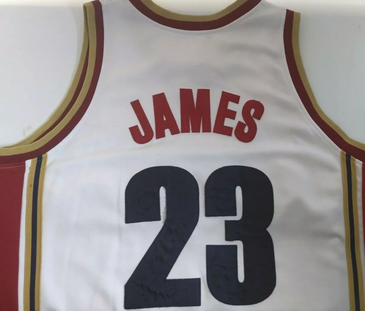 Mitchell & Ness NBA Men's #23 LeBron James Cleveland Cavaliers Hardwoo – Sportzzone