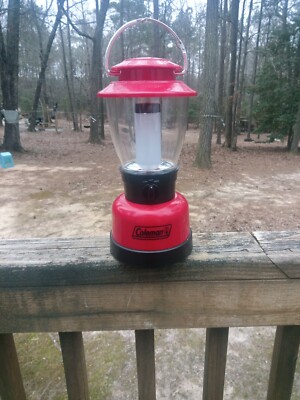Coleman CPX 6 Classic Rugged XL 700 Lumens 80 HR LED Lantern Coleman CPX 6 Classic Rugged XL 700 Lumens 80 HR LED Lantern