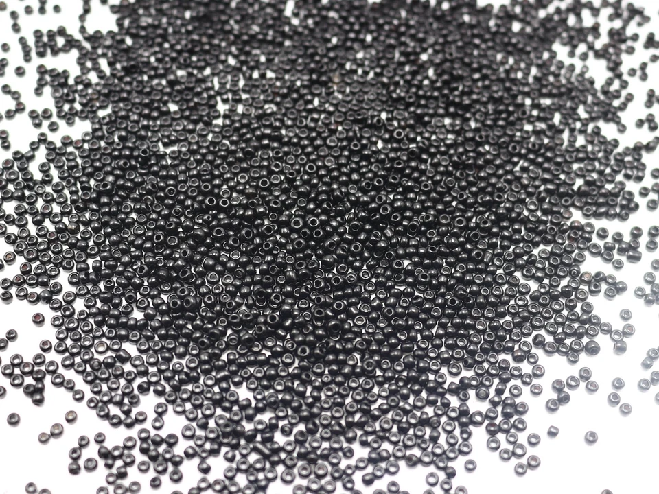 5000 pcs Opaque Mini Small Glass Beads 1.5mm(12/0) + Storage Box Jewelry Making - Image 3 of 4