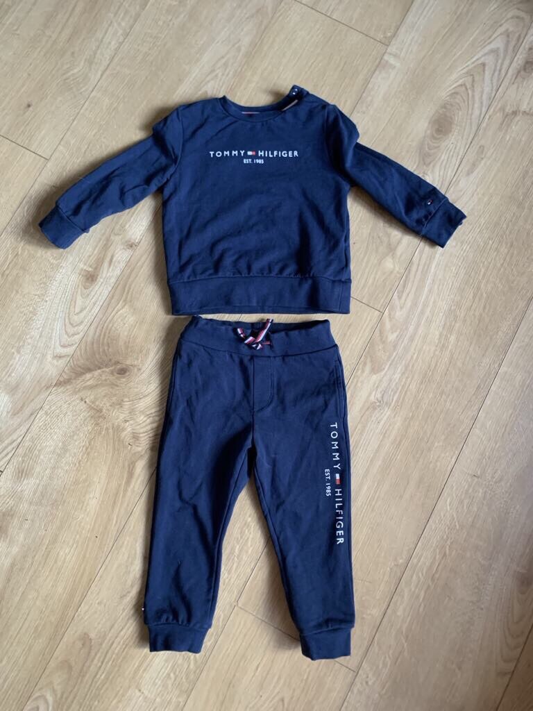 Tommy Hilfiger BABY ESSENTIAL CREWSUIT SET UNISEX Tracksuit 12-18Months