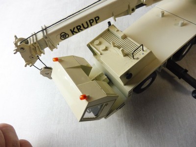 NZG modelle - 1:50 - Krupp - Grue - Grue Télescopique - - Catawiki