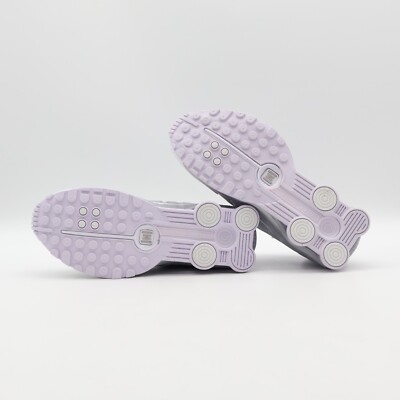 新品未使用 Nike Women's Shox R4 Nike Shox R4 White and Metallic Platinum Violet Purple