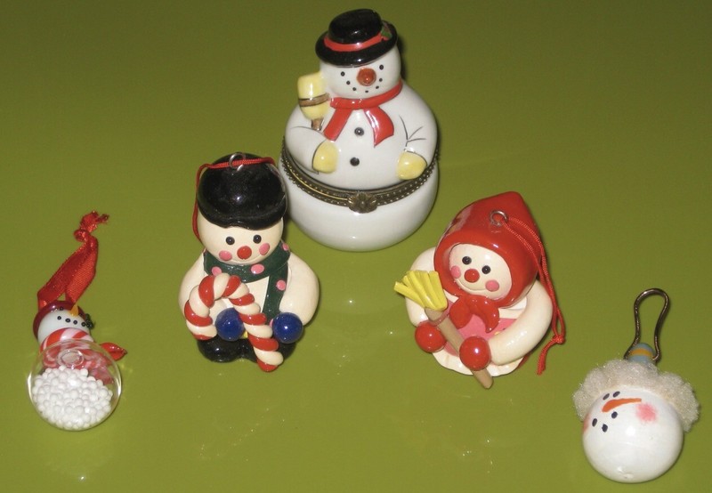 5 Mixed SNOWMEN Christmas Figurines/Ornaments: Approx. 2 to 4" Tall, no boxes