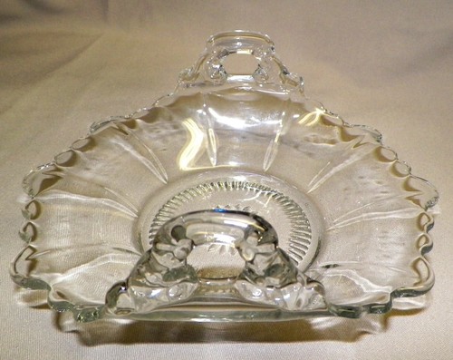 Vintage Clear Pressed Glass Brides Basket with 2 Thumb Handles - Picture 4 of 9